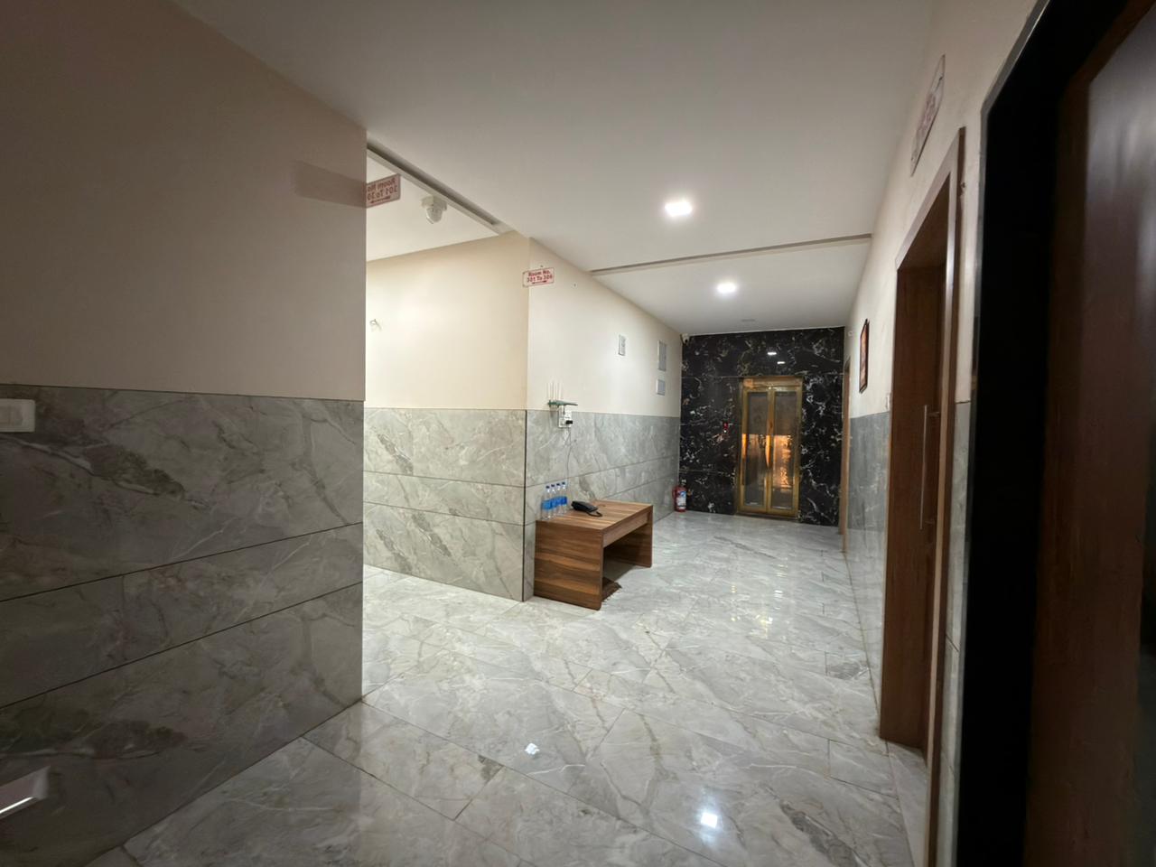 Corridor & Lift