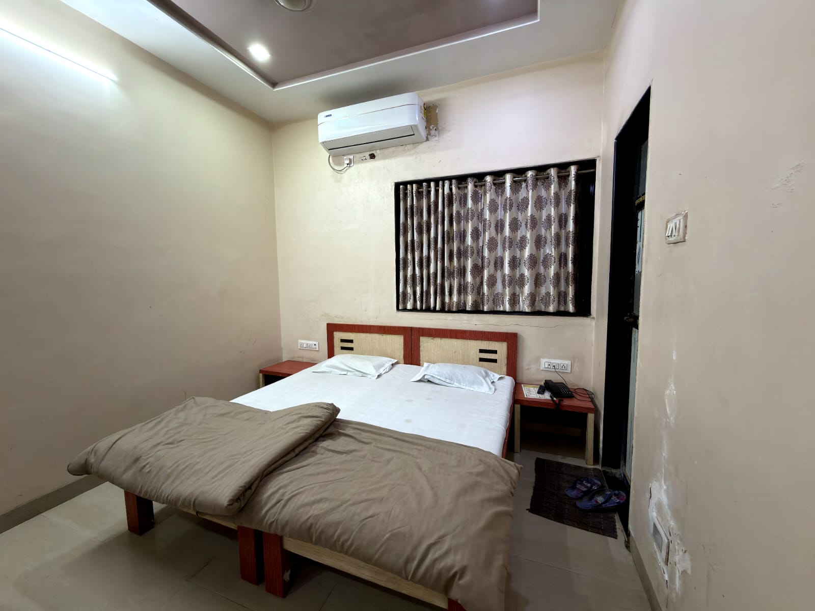 Cozy Double Room